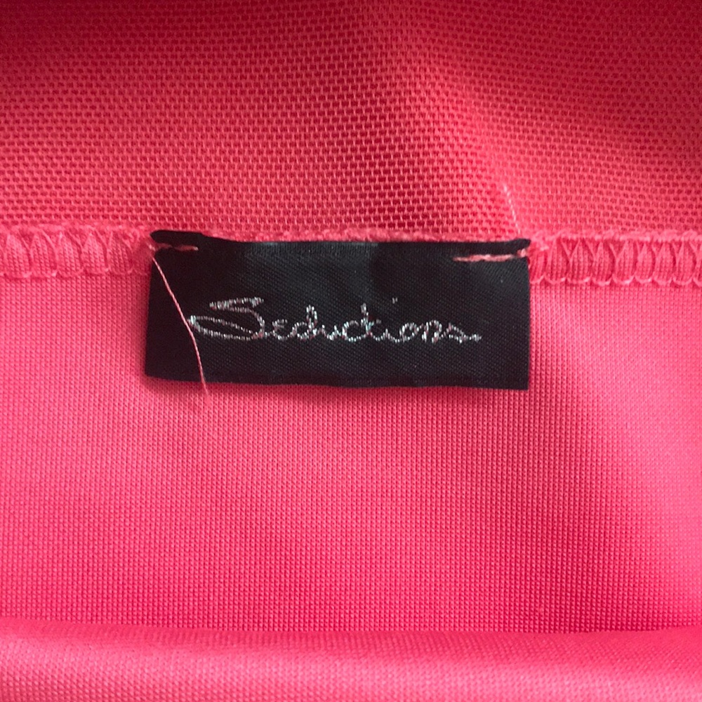 Pink Formfitting Dress - Picture 3 of 4
